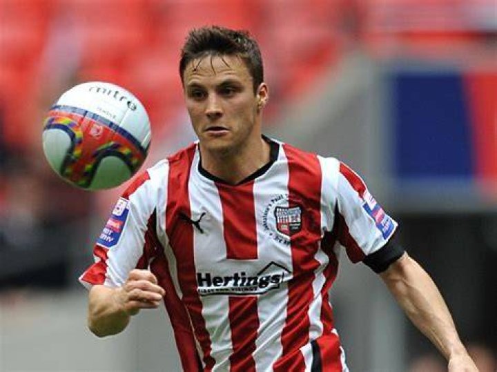 Sam Saunders Player Profile Sky Sports Football