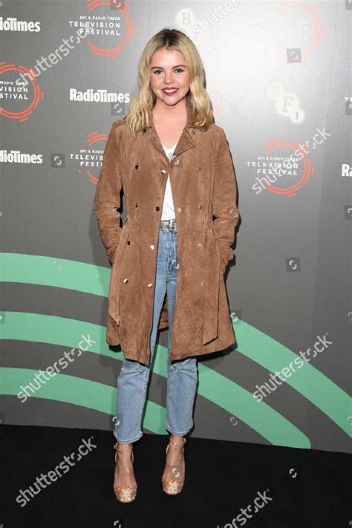 SaoirseMonica Jackson Bio, Wiki, Net Worth, Dating, Boyfriend, Height