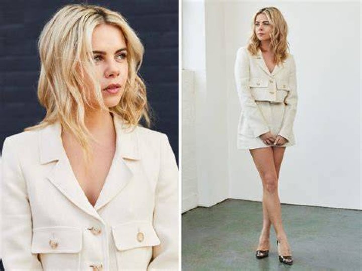SaoirseMonica Jackson Husband Age Height And Wikipedia