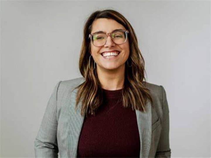 Sara Innamorato Bio, Age, Height, Husband, Net Worth