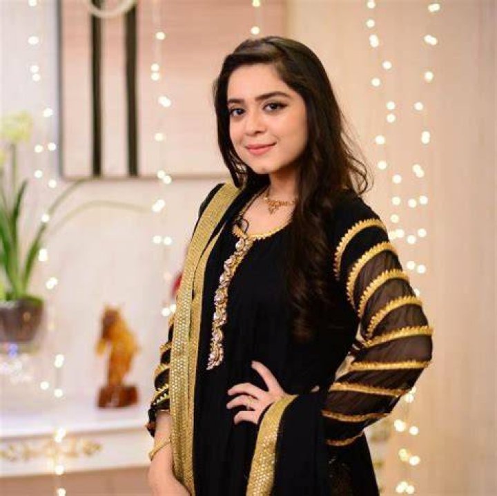 Sara Razi Wiki, Height, Age, Boyfriend, Family, Biography & More WikiBio