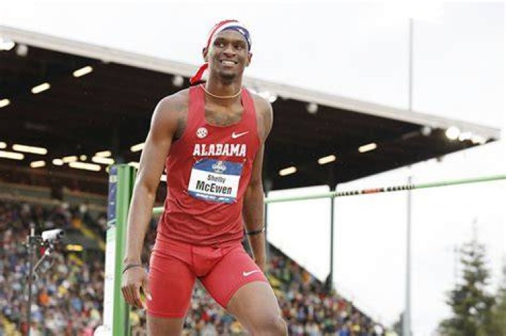 Shelby McEwen Track & Field, Cross Country University of Alabama