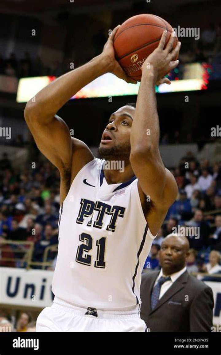 Sheldon Jeter Pitt 76 Duke 62 Mens basketball, Pitt, Men