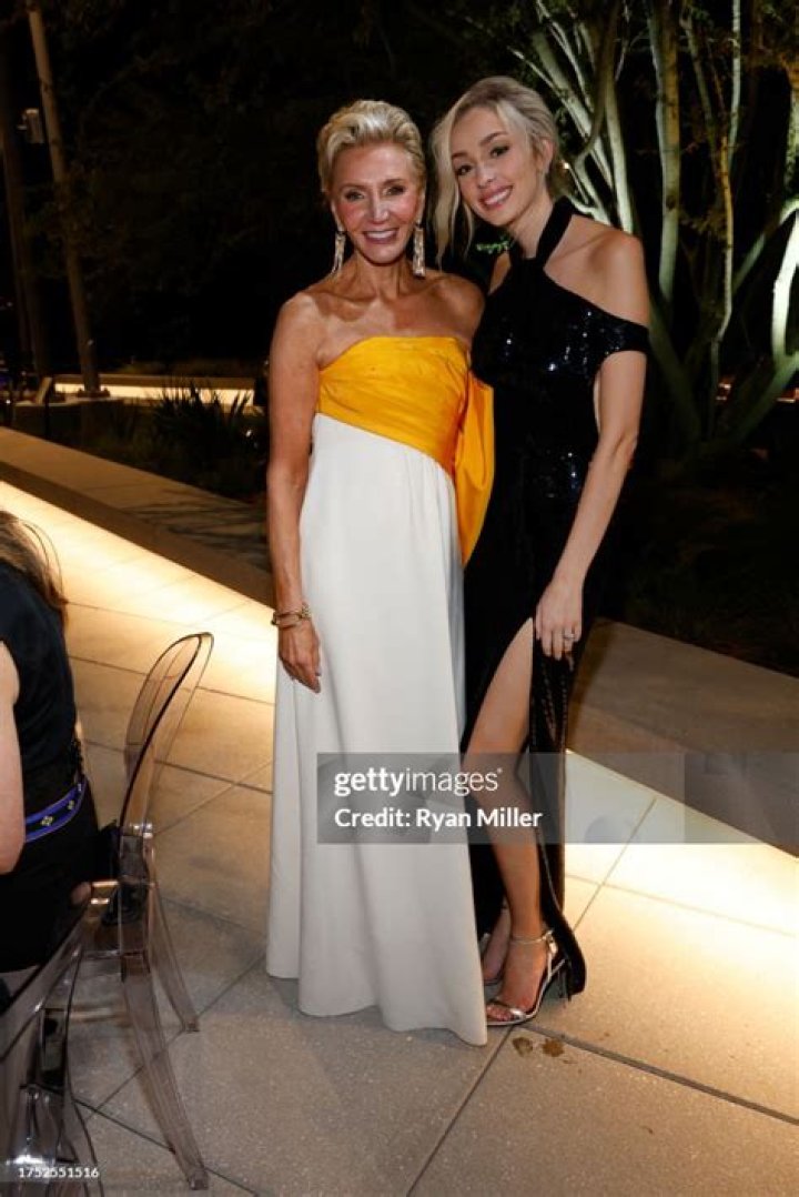 Shelley Reid and Megan Razi attend the ArtSense Gala 2023 honoring