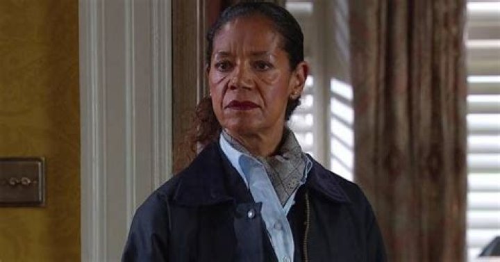 Shere&eacute; Whitfield Reveals Past Domestic Abuse