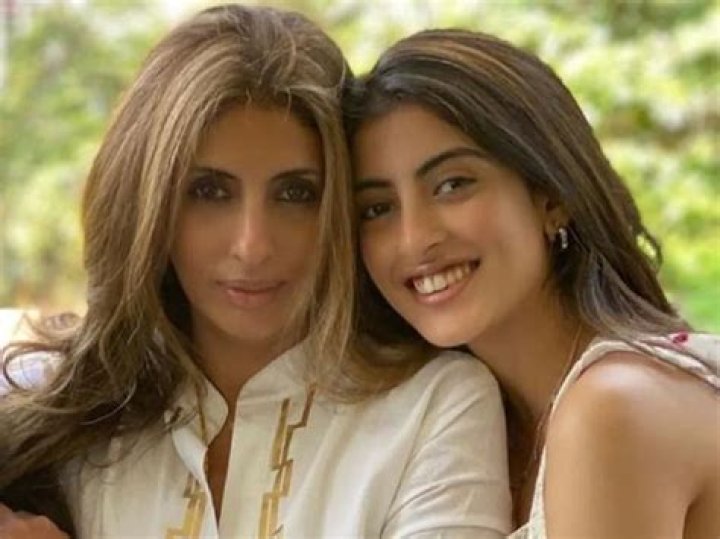 Shweta Bachchan With Her Daughter Navya Nanda Fashion, Bridal sari