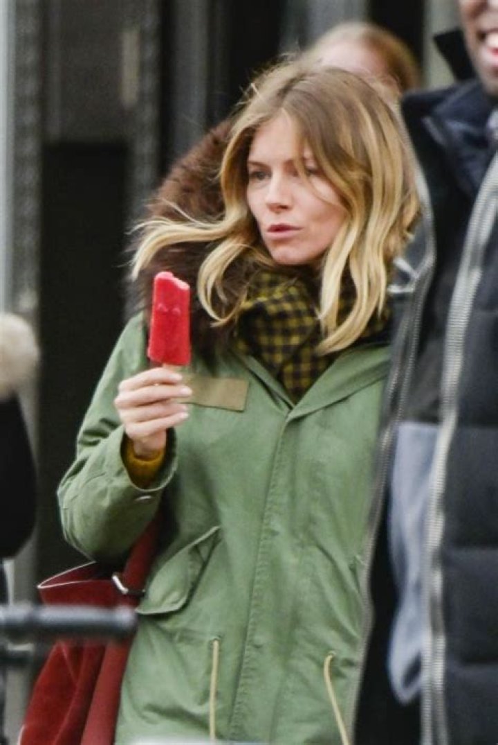 sienna miller enjoys ice cream with her daughter while out with tom