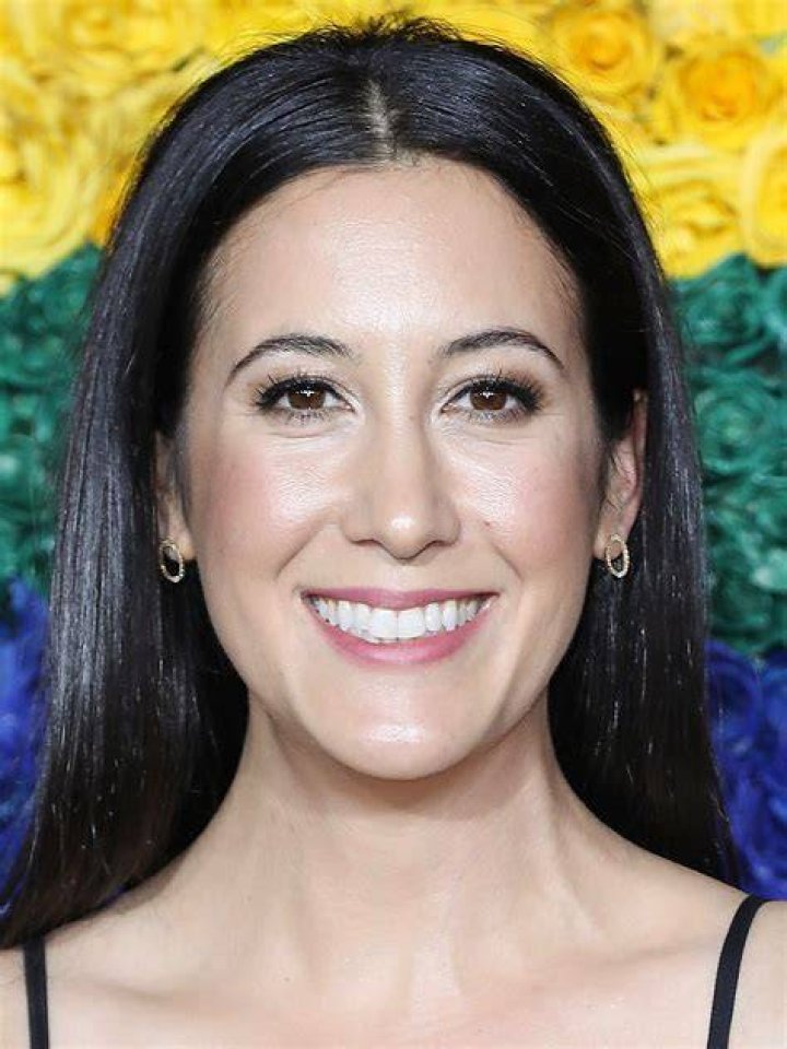Singer Vanessa Carlton reveals she's bisexual