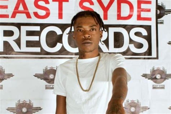 Skillibeng Drops Scorching New Video For Single 'Hot' Watch DancehallMag