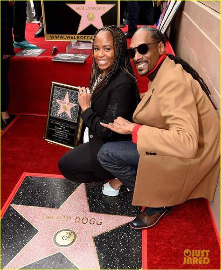 Snoop Dogg Thanks Himself While Receiving his Star on Hollywood Walk of