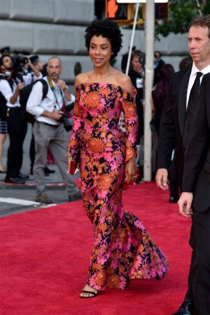 Sophie Okonedo in Zac Posen at the 70th Annual Tony Awards Sophie
