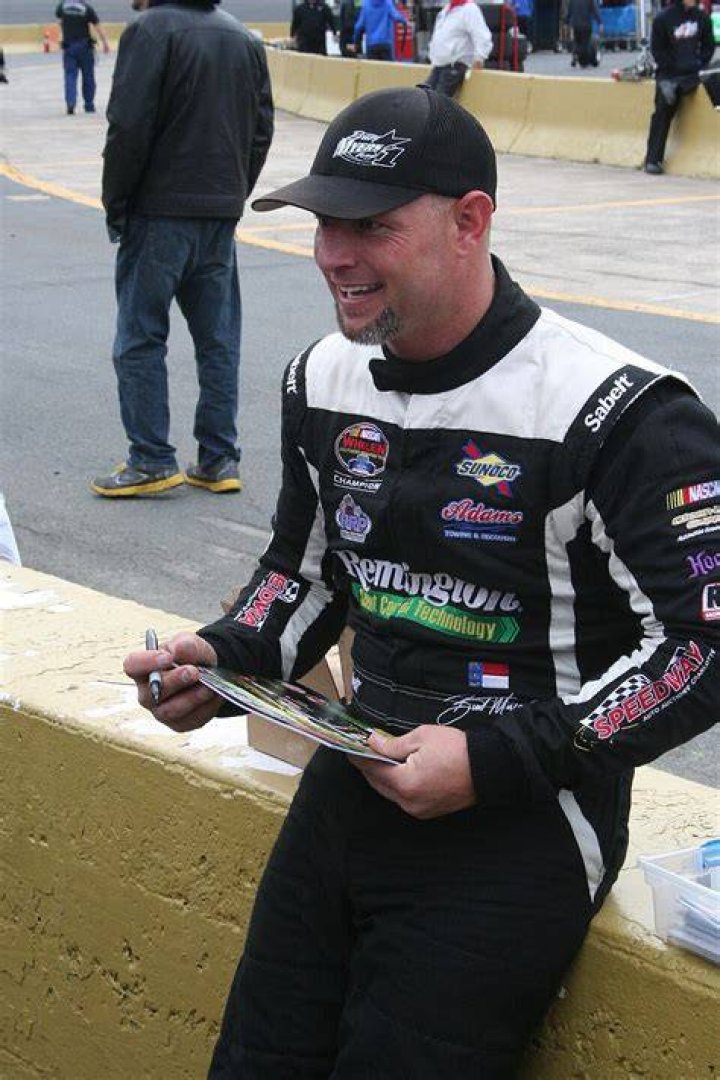 Spotter (auto racing) Wikipedia