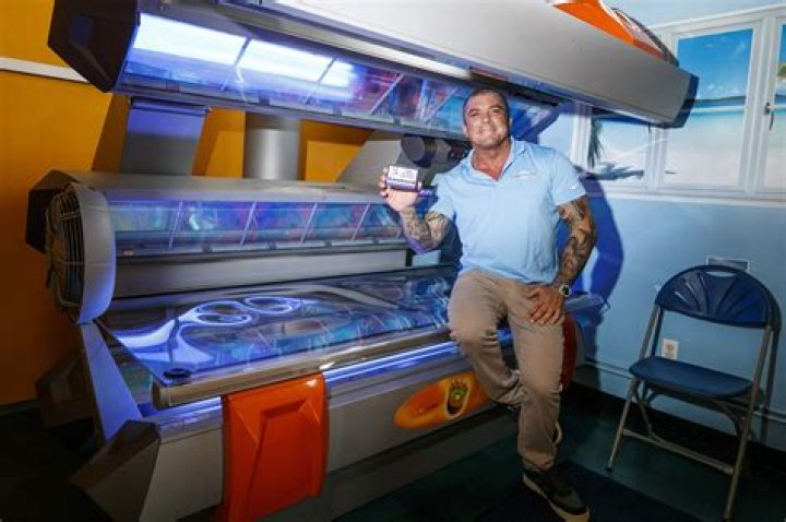 Staten Island tanning salon plans to reopen despite NYC lockdown