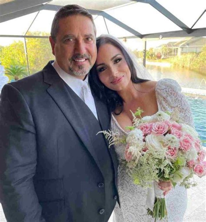 Steve Dischiavi is Married to Wife Simone Dischiavi. Kids.