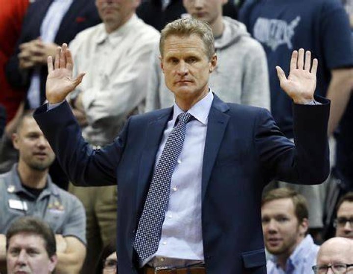 Steve Kerr supports Cuonzo Martin, who reportedly needs UC President
