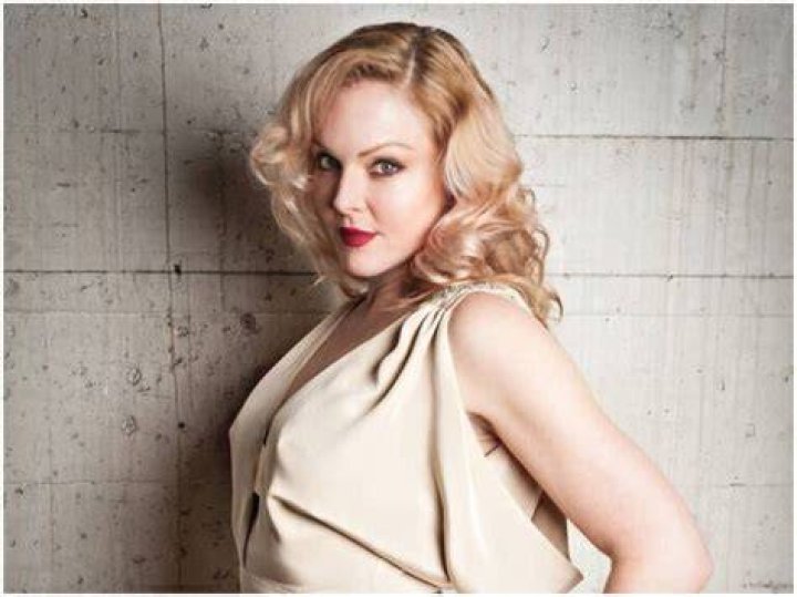Storm Large Bio, Age, Parents, Education, Career, Boyfriend Networth