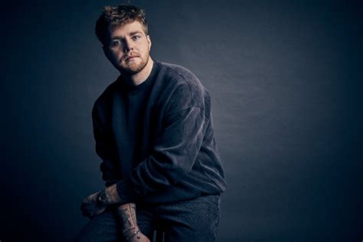 Stream Alex Van Divner music Listen to songs, albums, playlists for