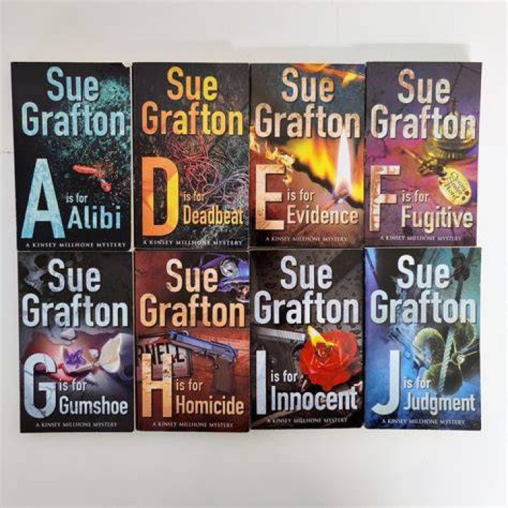 Sue Grafton's Bio Worth,Family,Husband,Ethnicity,Spouse