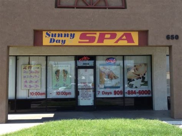 Sunny Day Spa 44 Reviews Massage 650 S E St, San Bernardino, CA