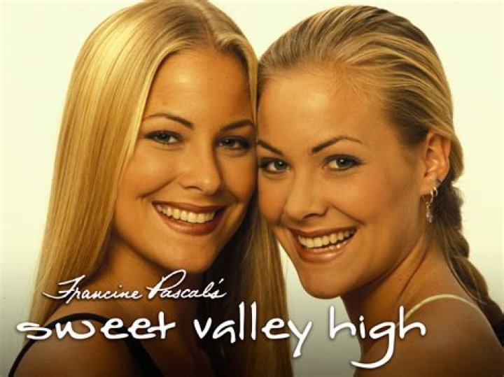 Sweet Valley High's Cynthia Daniel cheers husband Cole Hauser at races
