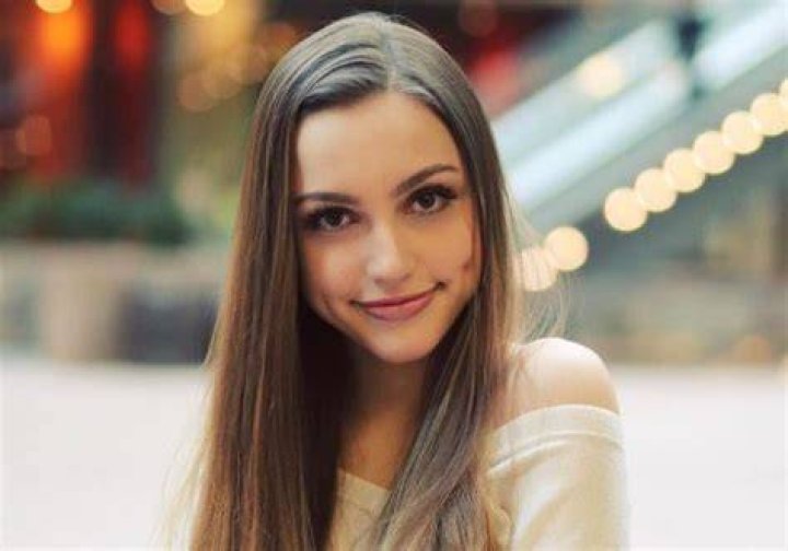 Sydney Serena Height, Weight, Age, Wiki, Biography, Net Worth, Facts
