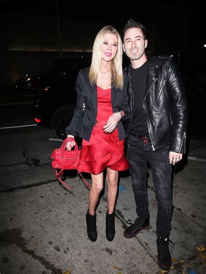 Tara Reid Rocks Red Mini Dress With Boyfriend On Valentine&rsquo;s Day Pics
