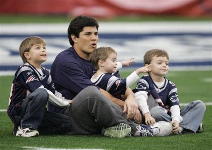 Tedy Bruschi Bio, Age, Parents, Wife, Kids, ESPN, Memoir, Networth ·