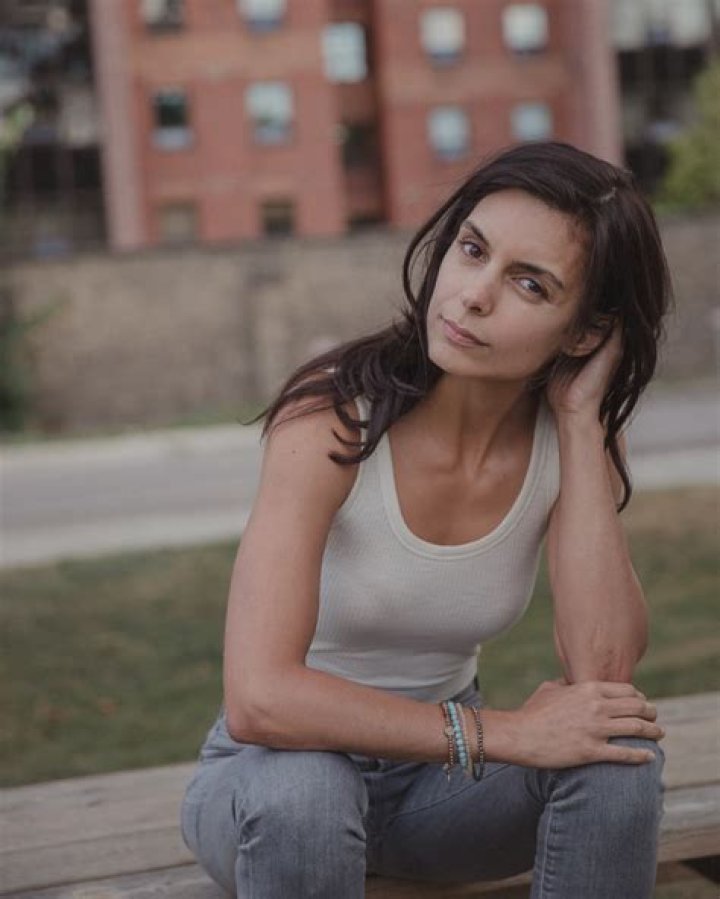 Tennille Read on the Independent Women of &lsquo;SurrealEstate&rsquo; and &lsquo;Workin