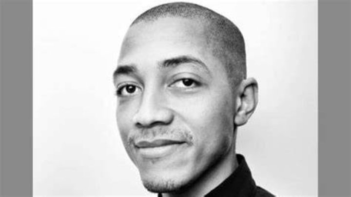 Terrence Woods &Eta; &mu;&upsilon;&sigma;&tau;&eta;&rho;&iota;ώ&delta;&eta;&sigmaf; &epsilon;&xi;&alpha;&phi;ά&nu;&iota;&sigma;&eta; &epsilon;&nu;ό&sigmaf; &tau;&eta;&lambda;&epsilon;&omicron;&pi;&tau;&iota;&kappa;&omicron;ύ &pi;&alpha;&rho;&alpha;&gamma;&omega;&gamma;&omicron;ύ