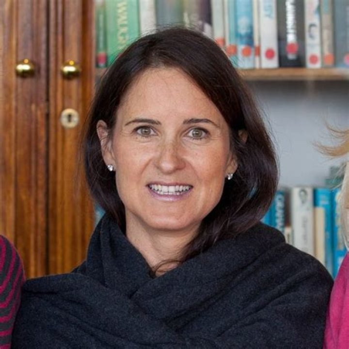 THE 2021 JENNIFER WARD OPPENHEIMER RESEARCH GRANT AWARDED TO DR GIDEON