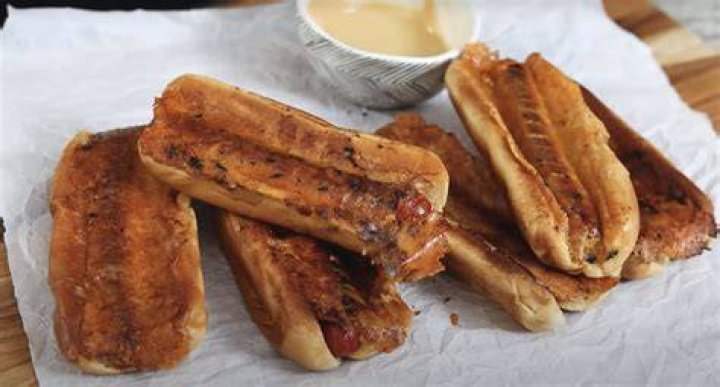The &ldquo;Double Down Hot Dog! KFC&rsquo;s &ldquo;Double Down&rdquo; Mania Goes Worldwide
