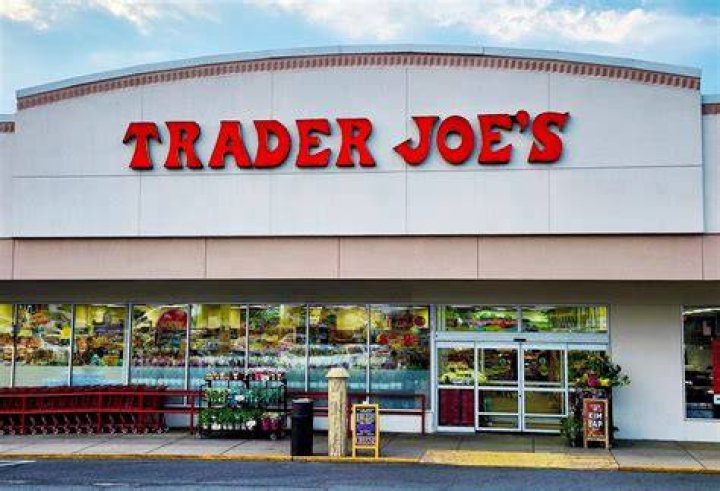 The Trader Joe's Wines Their Employees The Everygirl