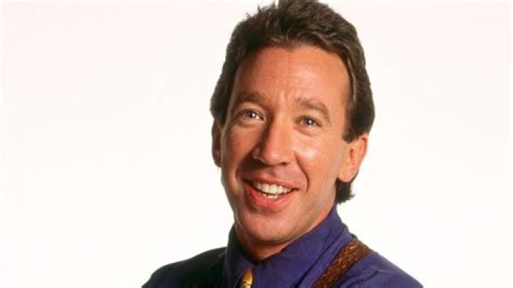 Tim Allen's Daughter Elizabeth Ribs About 'Santa Clauses' Set Habits