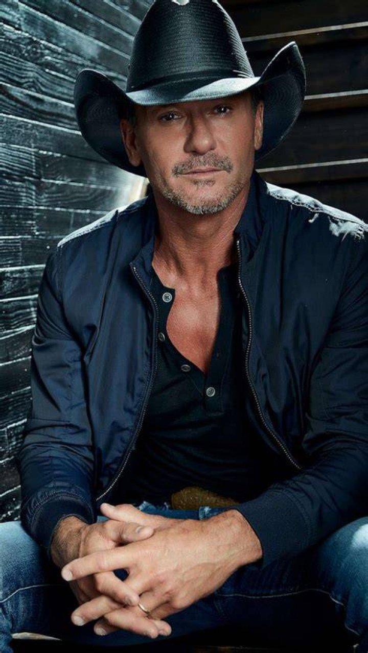 Tim McGraw, 47, Shows Off Incredibly Ripped Physique for Men's Health