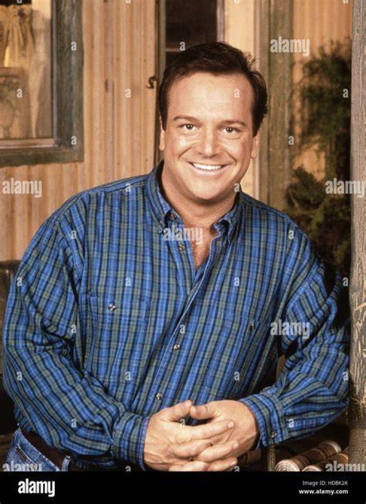 Tom Arnold as Nick Crosby on Moonlight & Mistletoe Christmas The