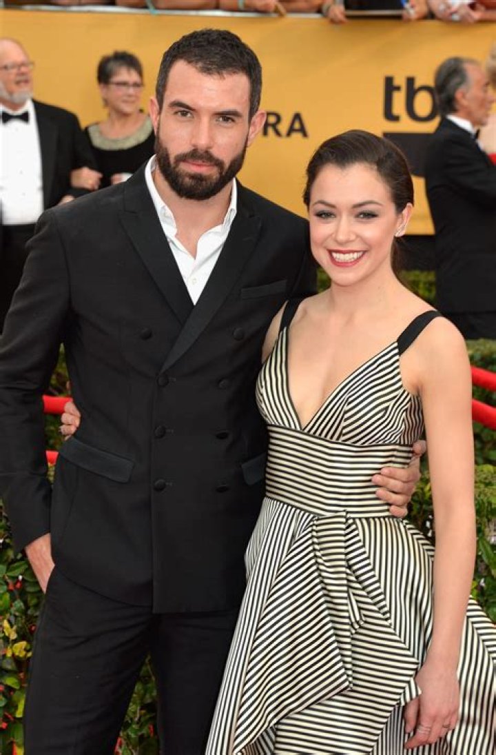 Tom Cullen Is He Married Or Unmarried? Relationship