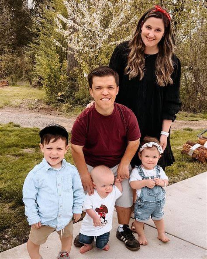Tori and Zach Roloff Pose for Family Photo Ahead of Son Jackson's