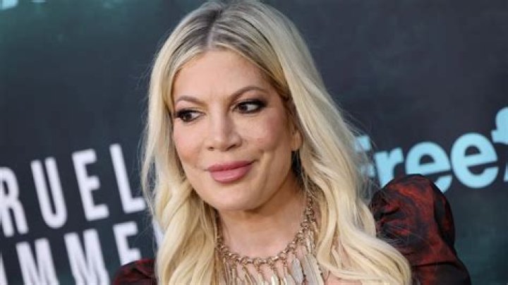 Tori Spelling de icono de Sensaci&oacute;n de Vivir a tener como hogar una