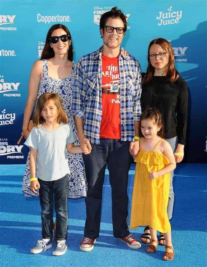 Uncover The Unbreakable Bond: Johnny Knoxville's Family Revealed