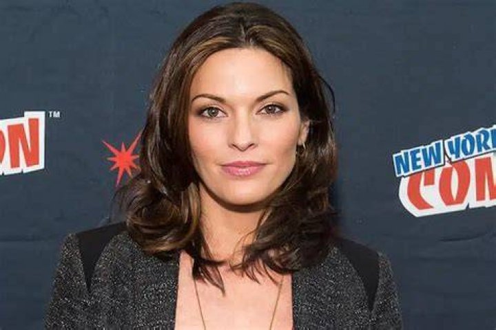 Unveiling The Enigmatic Alana De La Garza: A Journey Of Discovery