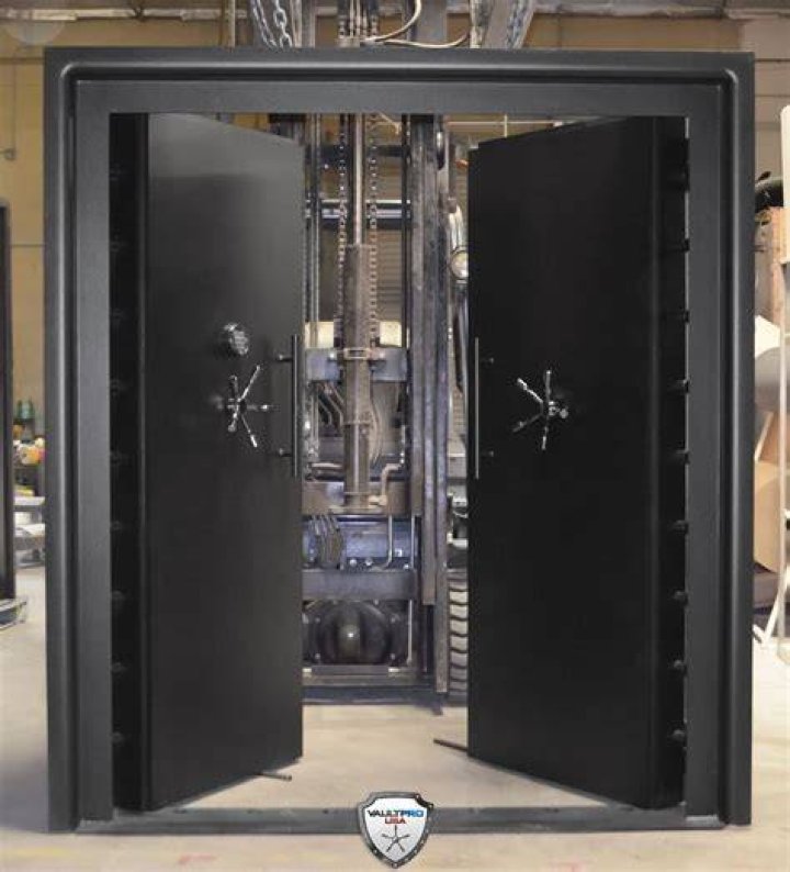 Vault Pro Double Door SE762 Gun Safe SE762