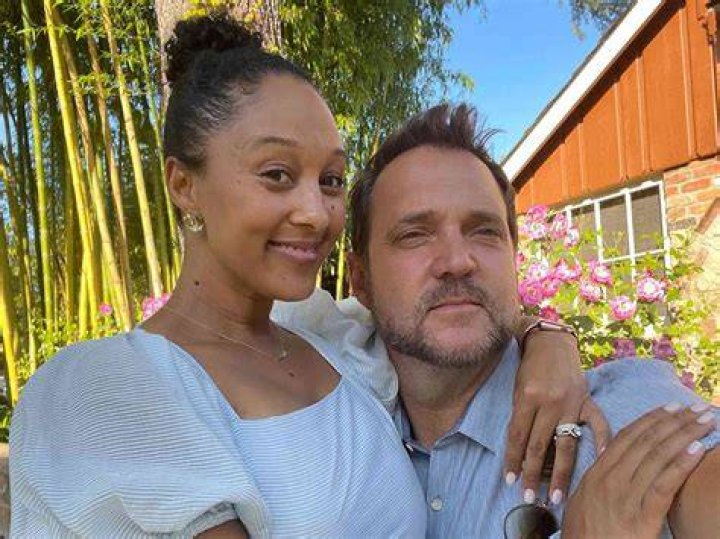 Verified Faithful Tamera Mowry, Adam Housley and More Attend 49ers vs