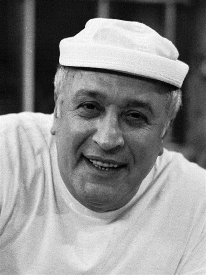 Vic Tayback Biography Facts, Childhood, Family Life & Achievements