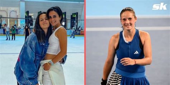 WATCH Daria Kasatkina and girlfriend Natalia Zabiiako share