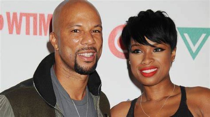 Who Has RavenSymon&eacute; Dated? Her Dating History with Photos