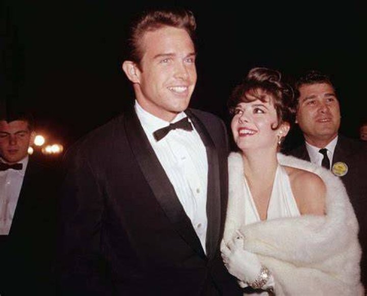 Who Has Warren Beatty Dated? Here&rsquo;s the &ldquo;Full&rdquo; List of His Lovers