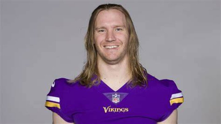 Who is Andrew Van Ginkel's wife Samantha? All about Dolphins LB's partner