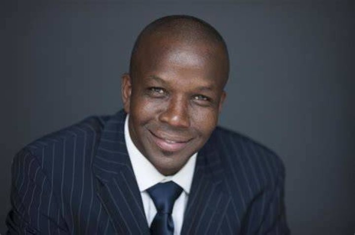 Who is Donovan Bailey Dating Now |