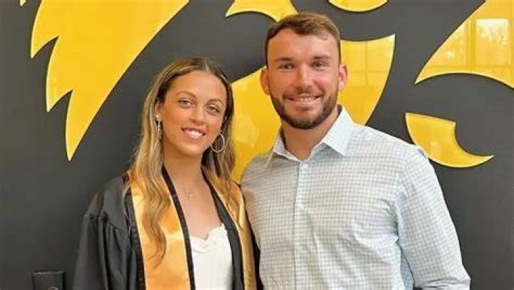 Who Is Gabbie Marshall Husband? Parents, Height Everything You Need To
