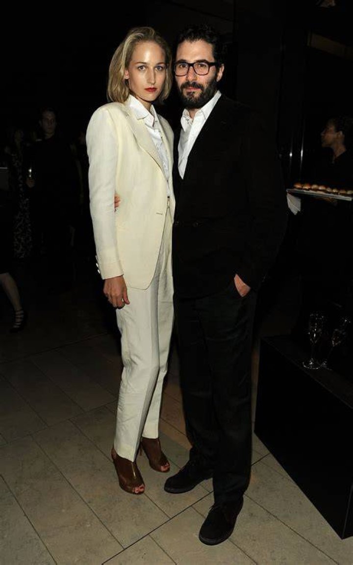 Who is Leelee Sobieski Dating Now |
